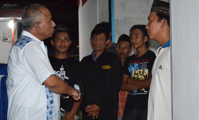H.Thoriq Ketua DPD PAN Lumajang Bantu Korban Banjir Jember