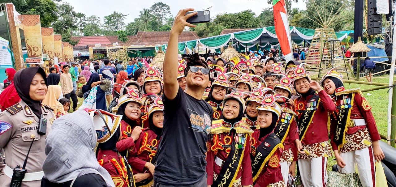 Kapolres Lumajang Bangga Aksi Pocil Pukau Pengunjung Serbu Duren