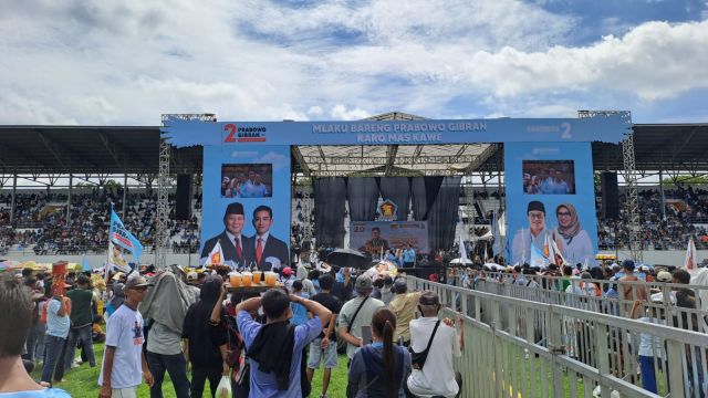 Kampanye Prabowo-Gibran Kenalkan Caleg DPR RI dan DPRD Lumajang