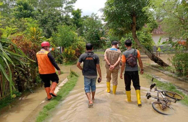 Desa Langganan Banjir di Rowokangkung Lumajang Mulai Tergenang