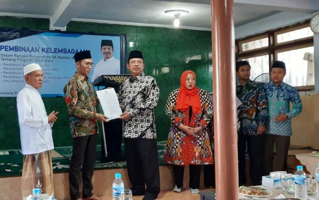 STIS Miftahul Ulum Bakid Lumajang Launching 5 Prodi Baru