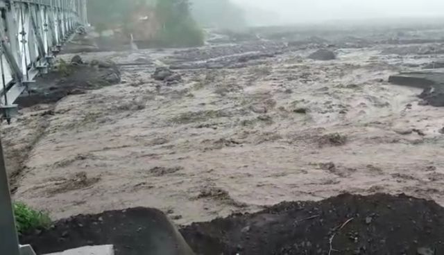 Jembatan Layang Kaliregoyo Lumajang Aman dari Banjir Lahar Semeru
