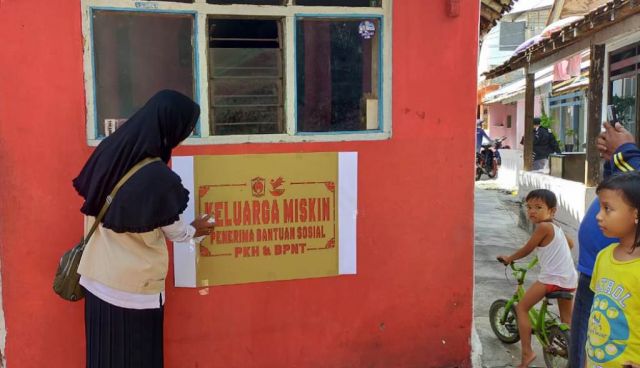 45 Ribu Rumah KPM PKH Lumajang Akan Dicat Bertulis Keluarga Miskin
