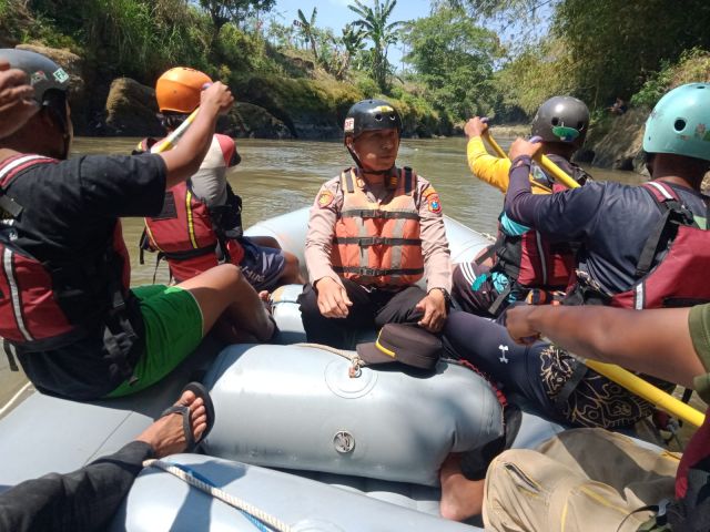 Hari Kedua Pencarian Penjual Tahu Keliling Tenggelam di Sungai Bondoyudo Lumajang