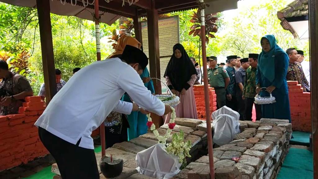 2020 UGM dan UIN Surabaya Akan Teliti Sejarah Lamajang Tigang Juru
