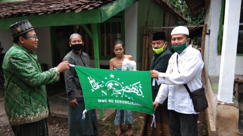 UP-ZIS MWC NU Kedungjajang Lumajang Tuntas Salurkan Zakat Fitrah